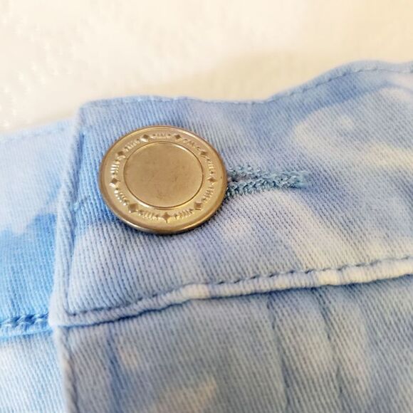 D & Co. Tie Dye Blue/White Shorts Size Large - Picture 4 of 10